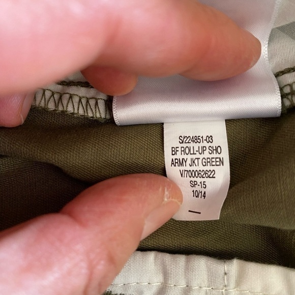 Gap Boyfriend roll-up shorts 14 NWT - Picture 13 of 13